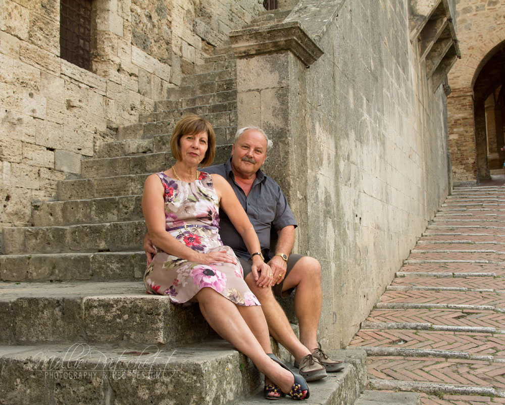 Family Photoshoot in San Gimignano, Italy