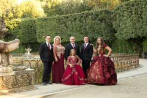Beautiful Family Photoshoot in Boboli Gardens